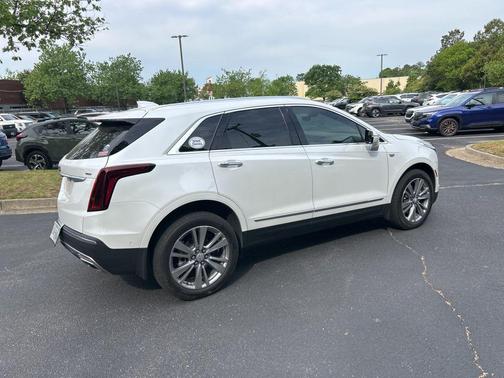 Crystal White Tricoat 2023 Cadillac XT5 Premium Luxury