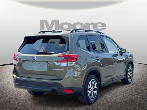 Autumn Green Metallic 2023 Subaru Forester Premium