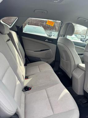 2018 Hyundai TUCSON SE