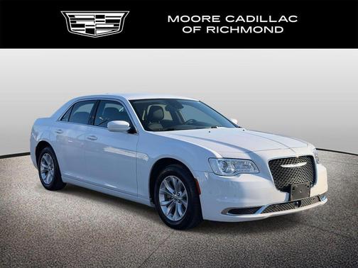 2023 Chrysler 300 Touring