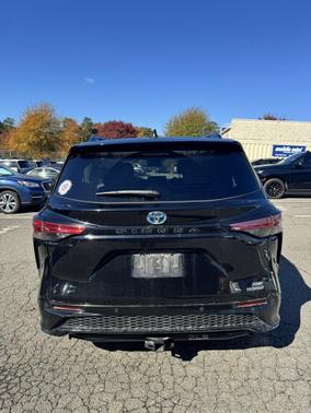 2023 Toyota Sienna XSE 7 Passenger
