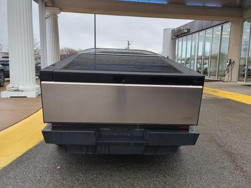 2024 Tesla Cybertruck Cyberbeast