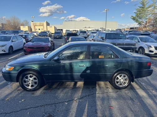1997 Toyota Camry LE V6