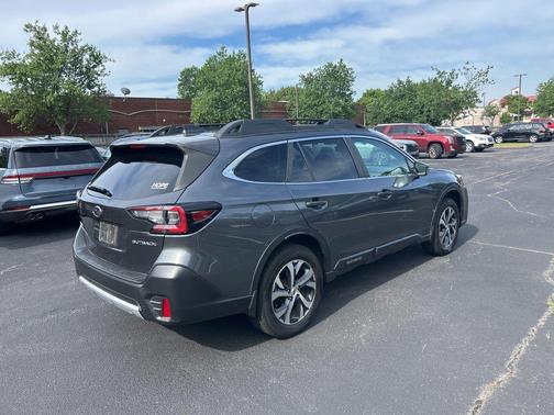 Magnetite Gray Metallic 2021 Subaru Outback Limited