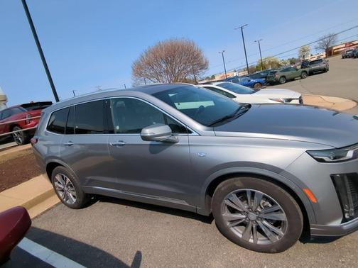 2025 Cadillac XT6 Premium Luxury FWD