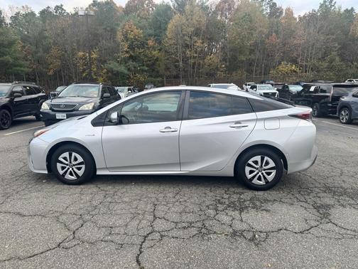 2017 Toyota Prius Two