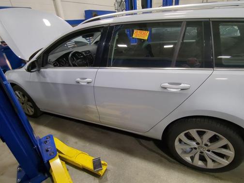 2018 Volkswagen Golf SportWagen TSI SEL