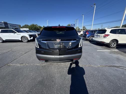 2025 Cadillac XT5 Sport