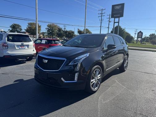 2025 Cadillac XT5 Sport
