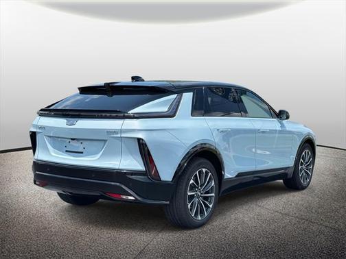 2025 Cadillac LYRIQ Sport