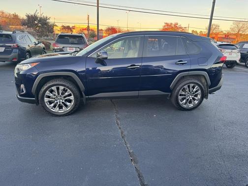 2019 Toyota RAV4 Limited