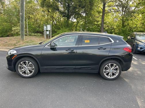 Black Sapphire Metallic 2019 BMW X2 xDrive28i