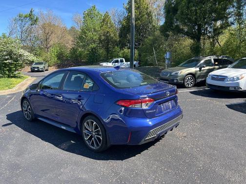 Blue Crush Metallic 2022 Toyota Corolla SE