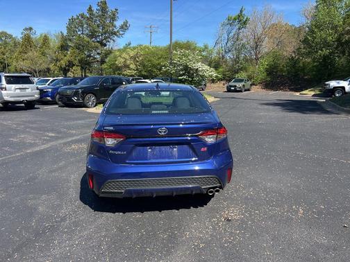 Blue Crush Metallic 2022 Toyota Corolla SE