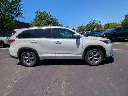 Blizzard Pearl 2018 Toyota Highlander Limited