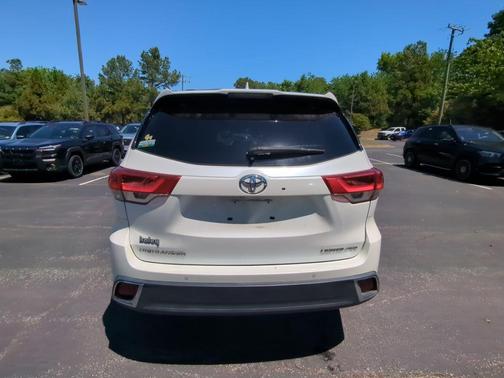 Blizzard Pearl 2018 Toyota Highlander Limited