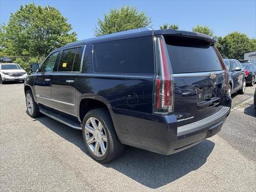 2019 Cadillac Escalade ESV Luxury
