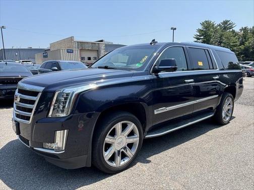 2019 Cadillac Escalade ESV Luxury
