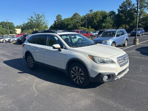 Crystal White Pearl 2017 Subaru Outback 2.5i Limited