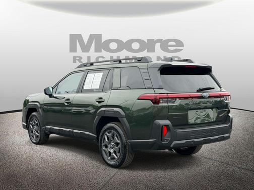 Deep Emerald Green Pearl 2026 Subaru Outback Premium
