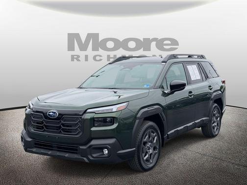 Deep Emerald Green Pearl 2026 Subaru Outback Premium