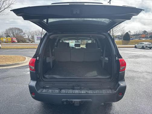 2010 Toyota Sequoia SR5