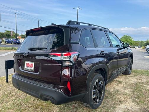 Dark Mahogany Pearl 2026 Subaru Forester Premium