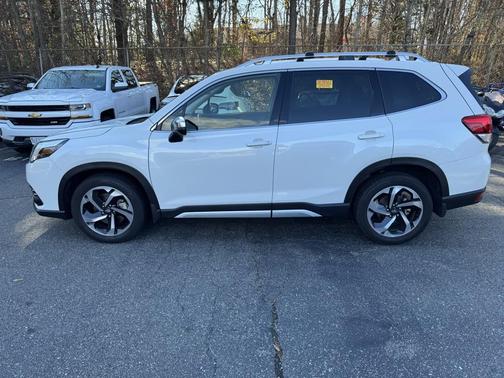 2023 Subaru Forester Touring