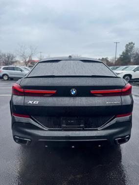 2024 BMW X6 xDrive40i
