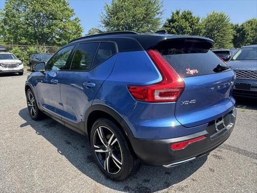 2019 Volvo XC40 T5 Momentum
