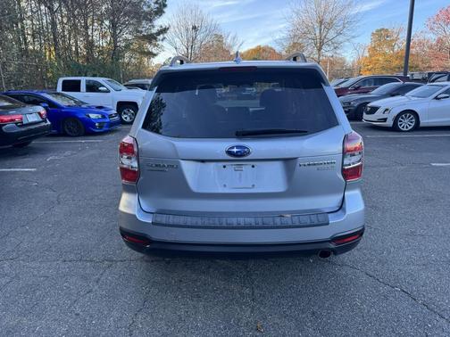 2016 Subaru Forester 2.5i Touring