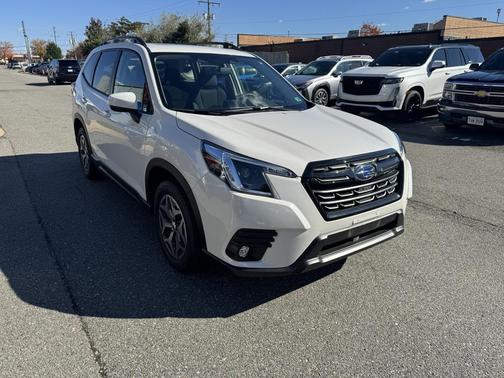 2024 Subaru Forester Premium