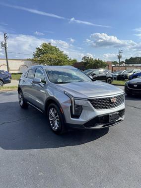 2025 Cadillac XT4 Premium Luxury