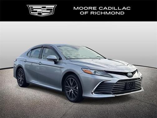 2024 Toyota Camry Hybrid XLE