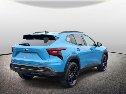 Marina Blue Metallic 2025 Chevrolet Trax FWD ACTIV