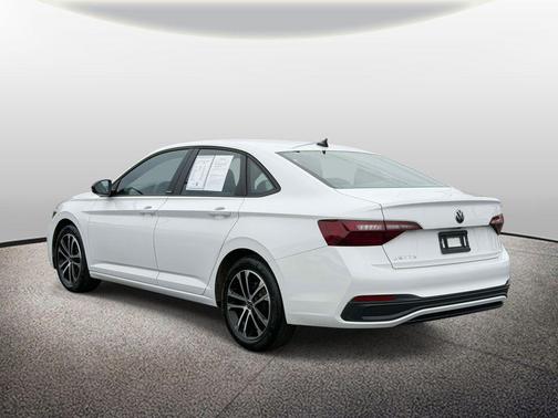 Pure White 2024 Volkswagen Jetta 1.5T Sport