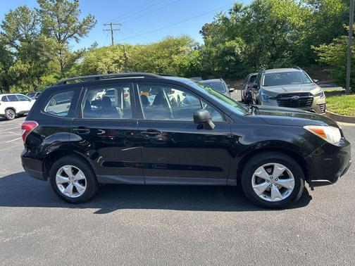 Crystal Black Silica 2015 Subaru Forester 2.5i