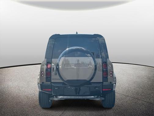 2024 Land Rover Defender 90 P400 X-Dynamic SE