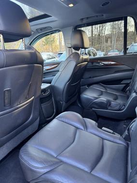 2016 Cadillac Escalade Luxury