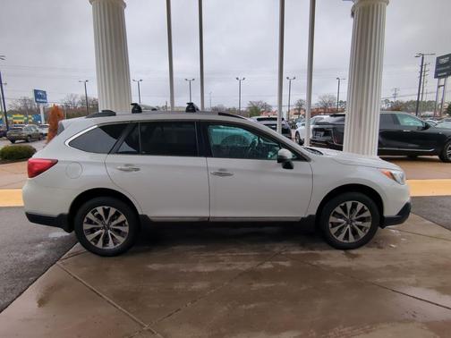 2017 Subaru Outback 2.5i Touring