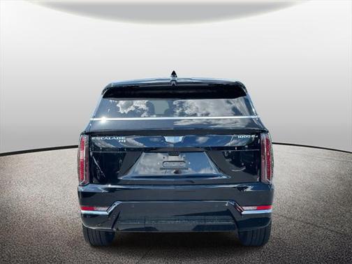 2025 Cadillac Escalade IQ Luxury 2