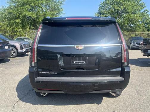 2016 Cadillac Escalade Luxury