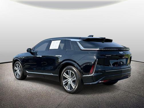 Stellar Black Metallic 2024 Cadillac LYRIQ Luxury