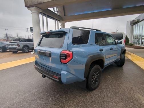 2025 Toyota 4Runner SR5
