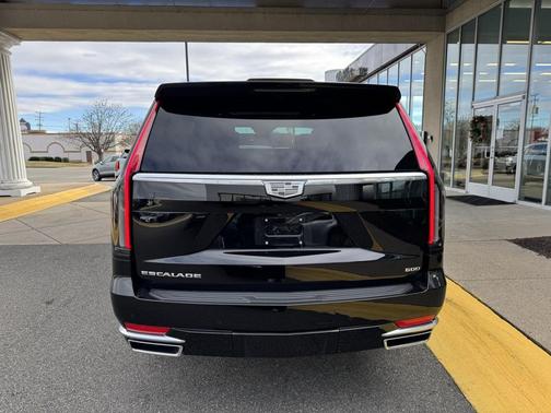 2022 Cadillac Escalade Premium Luxury Platinum