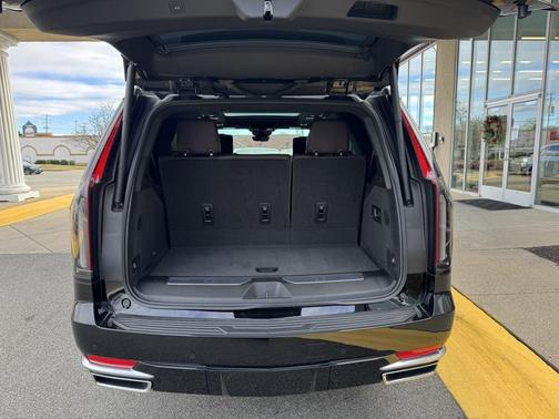 2022 Cadillac Escalade Premium Luxury Platinum