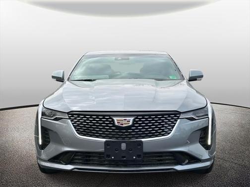2025 Cadillac CT4 Luxury