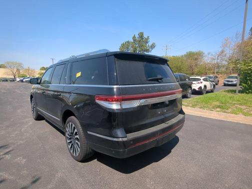 INFINITE BLACK 2023 Lincoln Navigator Black Label