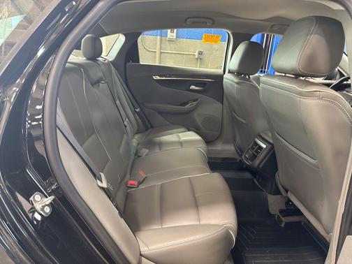 Black 2018 Chevrolet Impala 2LZ