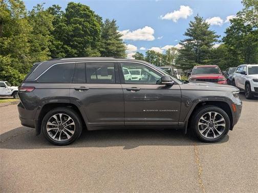 2022 Jeep Grand Cherokee 4xe Overland
